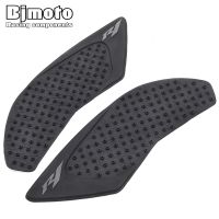 BJMOTO Motorcycle Tank Pad Protector Sticker For Yamaha R1 YZF-R1 2015-2016 Decal Gas Fuel Knee Grip Traction Side