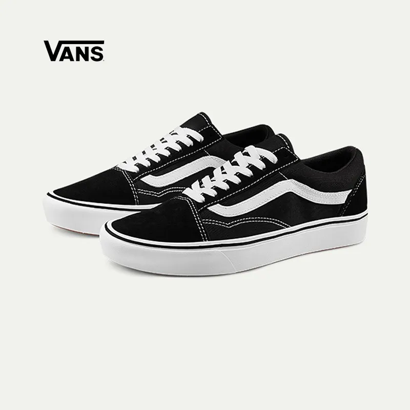 Vans on Old Skool Black Casuals Sneakers For Men