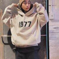 ESSENTIALS เสื้อกันหนาว Hoodie ผู้ชาย  1977 สไตล์เกาหลี  หินสบาย ๆ pullover เสื้อสเวตเตอร์คอตตอน สีขาว