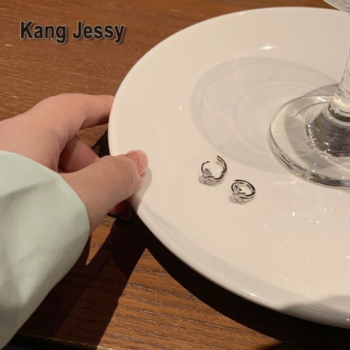 kang-jessy-925-ต่างหูหัวเข็มขัดเข็มเงินเพทายต่างหูโบว์กระพริบสุดๆ-ins-ต่างหูต่างหูแฟชั่นอารมณ์เรียบง่ายดีไซน์อินเทรนด์