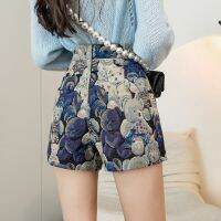 กางเกงขาสั้น Bear jacquard shorts womens spring and summer high-waist outerwear culottes A-line wide-leg pants boots