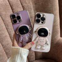 Korea 3D Cute Astronaut Holder Plating Phone Case For Motorola moto E20 E6S E7 edge 20 POWER LITE G30 G50 G60 G8 G9 Play Plus