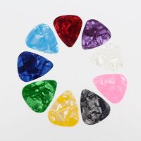 10ชิ้นเบสปิ๊กกีตาร์ปิ๊กกีตาร์ Plectrum ไฟฟ้าเซลลูลอยด์เรียบกีตาร์โปร่งอุปกรณ์เสริม