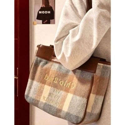 ♟ Nanfeng Chio2nd plaid poetry collection tote bag autumn and winter retro large-capacity bag womens fashion commuting shoulder bag