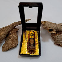 New Year Gift set ชุดของขวัญ คริสต์มาส ปีใหม่ Agarwood oil น้ำมันกฤษณา ไม้กฤษณา ไม้หอม ไม้มงคล (Grade 4A หอม Premium) 3cc ใน กล่องของขวัญ สีดำหรูหรา