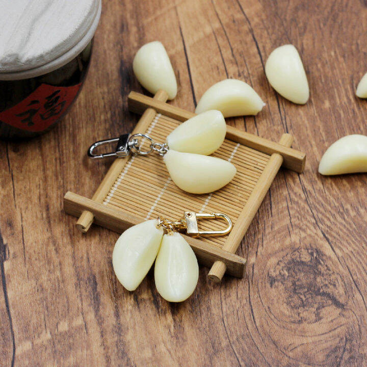 car-keychains-garlic-pendant-keychain-couple-personality-keychains-bag-pendant-key-chains-fashion-key-chains