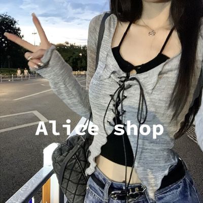 Alice เสื้อครอปนเสื้อยืดแขนยาว เสื้อแจ็กเกต+สายแขวน 2023 สินค้ามาใหม่เสื้อคาร์ดิแกนสายเดี่ยวสองชิ้น FS22091602