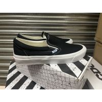 ต้นฉบับใหม่สุดร้อนแรง✅VAN * Vault- Slip On Black White รองเท้าผ้าใบกีฬาแฟชั่น Low Cut All Match รองเท้าสเก็ตบอร์ดที่สะดวกสบาย {จัดส่งฟรี}