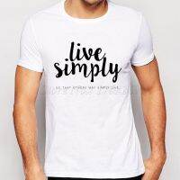 เสื้อยืดผ้าฝ้าย เสื้อยืดแขนสั้น พิมพ์ลายตัวอักษร Live Simply Design สีสันสดใส แฟชั่นยอดนิยม สําหรับผู้ชาย  ROU3