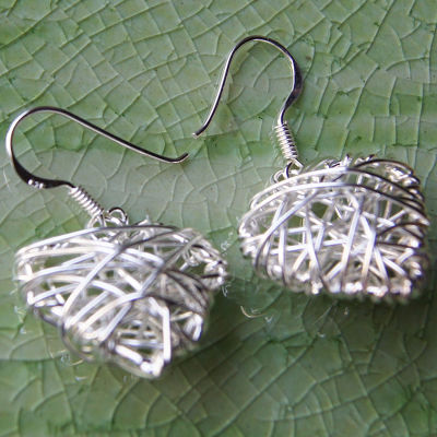 Thai heart woven earrings dangle sterling silver beautiful gift  หัวใจสานสวยงาม ห้อยตำหูเงินสเตอรลิงซิลเวอรใช้สวยของฝากที่มีคุณค่า ฺชาวต่างชาติชอบมาก