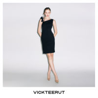 VICKTEERUT (ราคาปกติ 13200-.) Re-Edition One Shoulder Mini Dress with Ruffle Strap Detail เดรสไหล่เดียว ตกแต่งสายระบาย