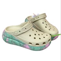 Crocs Classic Crush Clog (Buy1pair get free 2Jibbitzs=50฿) รองเท้าแตะสวมผู้หญิง รองเท้าหัวโตผู้หญิง รองเท้าส้นสูงผู้หญิง รองเท้าส้นตึก เบานิ่มใส่สบาย