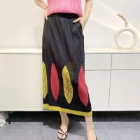 ❒▦۩ Aiden001 Average Size (45-70Kg) Loose High Elastic Non-Ironing Womens Leaf Print Pleated Summer Mid-Length Skirt B23007