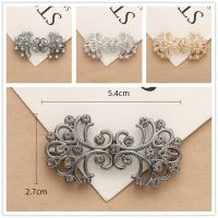 1 Pair Shiny Metal  Pin Buckle Collar Clips Holder Women Decor Crystal Cape Cloak Clasps Fasteners Buckle Belts