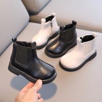 รองเท้าบู๊ตผู้หญิง Sepatu BOOT Pendek สีดำสำหรับเด็กผู้หญิงและผู้ชายใหม่2023รองเท้าแฟชั่นสำหรับเด็กรองเท้าบูท PU หัวมนมีซิป