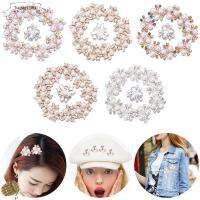 TUQIAO47503 10PCS ตัดเย็บเสื้อผ้า คริสตัล รูปดอกไม้ คลิปหนีบหมวก กระดุมมุก ปุ่ม Rhinestone กิ๊บติดผมไข่มุก