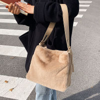 LEFTSIDE Large High Capacity Totes Soft FAUX Fur Bucket Bags High Quality Ladies Bag Elegant 2021 Winter Cute Crossbody Bags