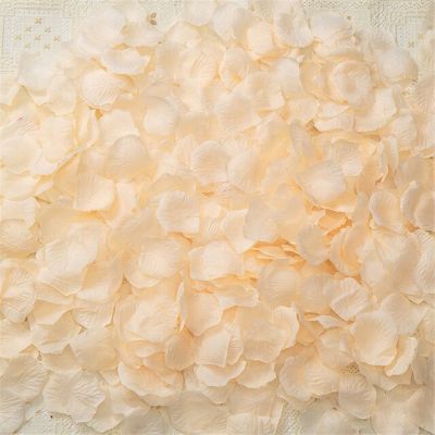 กุหลาบผ้าไหมดอกไม้แห้งประดิษฐ์500-3000ชิ้นกลีบดอกไม้ใบไม้งานเลี้ยงวันเกิดของที่ระลึกอุปกรณ์ตกแต่งดอกไม้ประดิษฐ์สีขาวสีชมพูสีแดง