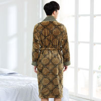 New Arrival Winter Autumn Casual Cotton Satin Silk Male Nightwear Men Bathrobe Belt Elegant Bathroom Spa Thick Flannel Men Robe