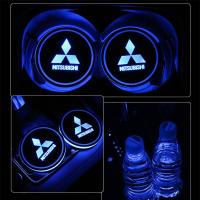 2Pcs รถกันน้ำ Anti-Slip Mat LED ขวดน้ำเดินทางเบาะรองนั่ง USB เซ็นเซอร์จับความเคลื่อนไหวอัตโนมัติ Luminous ถ้วยน้ำที่รองแก้วซิลิโคนสำหรับ Mitsubishi Xpander Triton MONTERO Fuso Canter Pajero Mirage G4 T120SS Outlander Attrage L300 PHEV Lancer