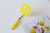 New Creative Cute Smiling Face Spatula Fried Eggs Spatula Ornaments Personalized Home Kitchen Decoration Appliances