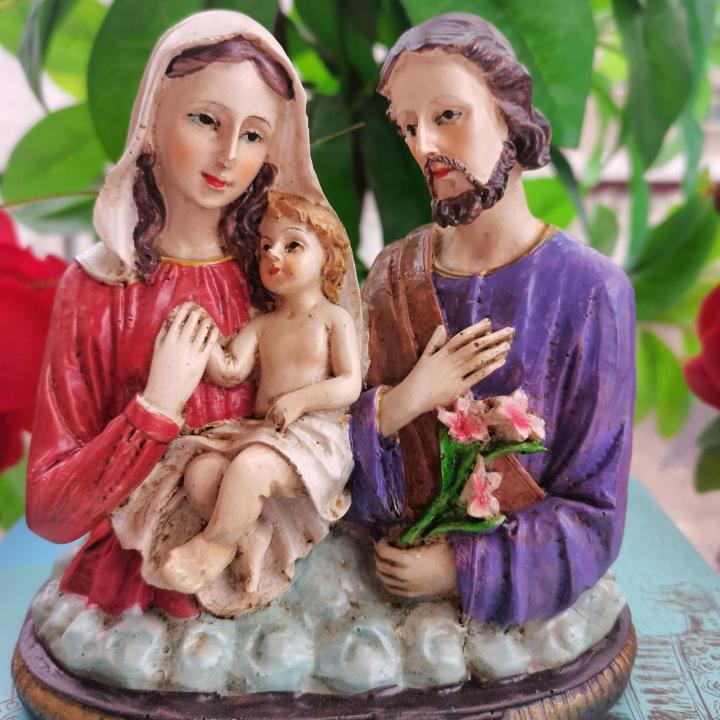 WDClever Resin Holy Family Statue Art Figurine Birth of Jesus Decor