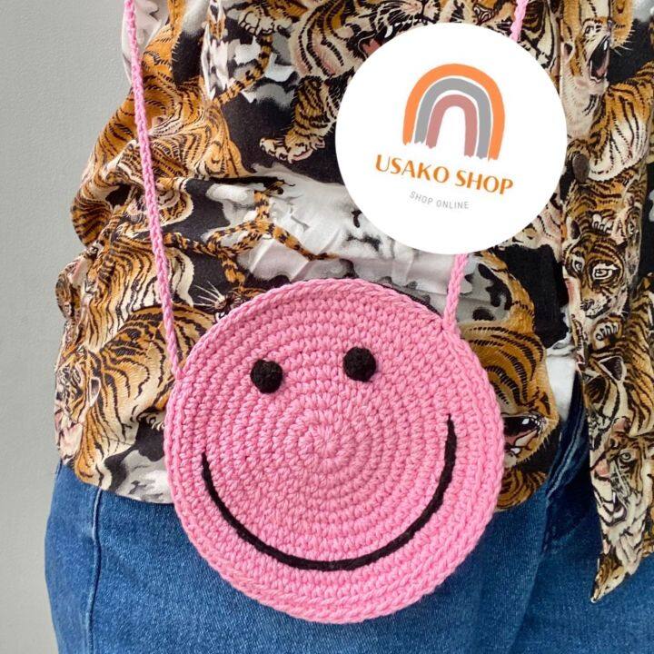 กระเป๋าถักหน้ายิ้ม-กระเป๋าถักไหมพรม-งานถักมือ-หน้ายิ้ม-smiley-crochet-bag-มีพร้อมส่ง