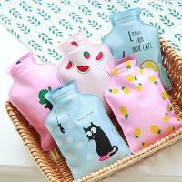 1Pcs Hot Water Bottles Portable Hand Warmer Winter Girls Cartoon Hand Warm Water Bottle Mini Hot Water Bottles