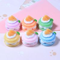 3D ปลอมทำจากเรซิ่น Kawaii จำลองเค้กครีมผลไม้เค้ก Cabochon อาหารงานฝีมือสมุดภาพ DIY อุปกรณ์บ้านตุ๊กตา100ชิ้น