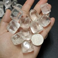 หินควอตซ์เหลี่ยมลูกเต๋า Clear quartz