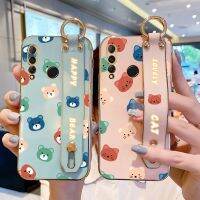 [ข้อเสนอพิเศษ] Romwe  เคสสายรัดข้อมือสำหรับ Huawei Nova 4 Bear And Cat Electroplating Stand Holder Phone TPU Cover