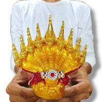 พญานาคราชประทานทรัพย์ 9เศียร พระวรกายประดับกากเพชรสีแดง บูชาและผ่านพิธีมาจากคำชะโนด งานเรซิ่นลงสีปิดทองแต่งองค์