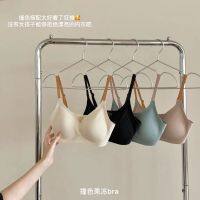 เยลลี่ลายยาง Traceless Ladies Bra หน้าอกเล็ก ๆ ไม่มีแหวนเหล็กกลับสบายกีฬา Bra บาง VMHZ