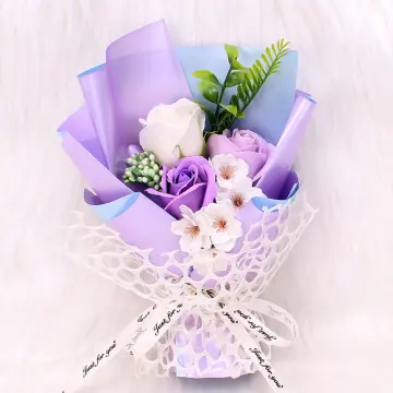 Money/Soap rose bouquet in an elegant box. Sejambak bunga duit/sabun dalam  kotak anggun/any occasion/birthday/surprise