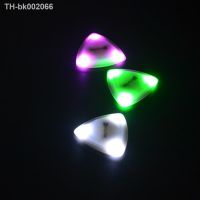 ✽ LED Glowing Guitar Pick Food-Grade Plastic Guitar Touch Luminous Pick Musical Stringed Instrument Glowing Plectrum