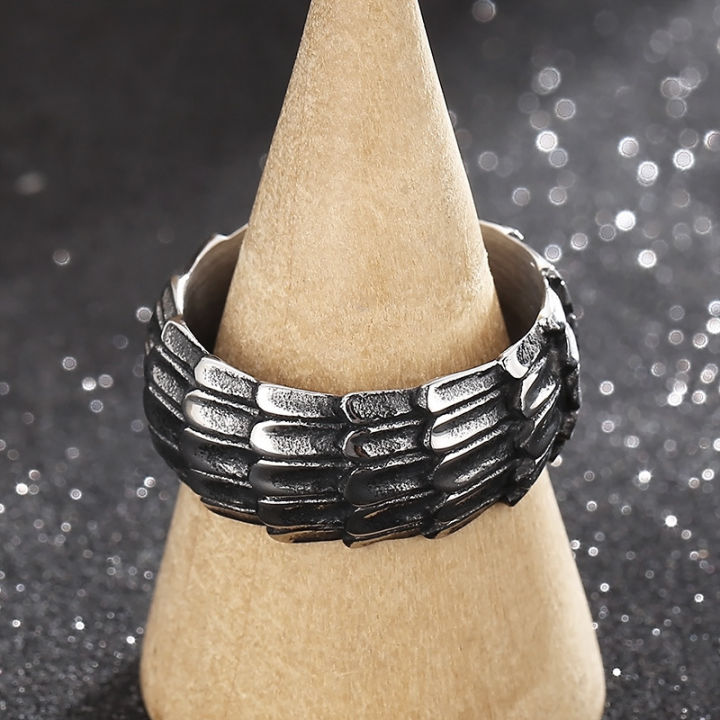 แหวนงูดีไซน์เฉพาะสไตล์พังก์ทำเก่าเหล็กไททาเนียมสุภาพบุรุษสเมียร์