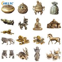 1PCS Retro Brass Chinese Ancient Beast Flying Pixiu Home Decor Ornaments Copper Animal Figurines Fengshui Statue Small Ornaments