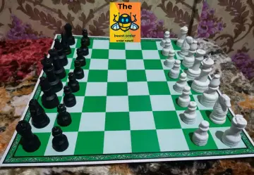 12 Kasparov International Master Folding Chess Set