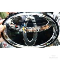 โลโก้ toyota สีดำรถ revo new fortuner