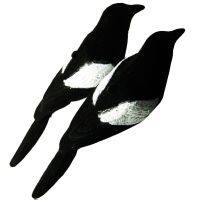 GUGULUZA 2Pcs Magpie Bird Painted Decoy Shell Outdoors Shot Hunting Shooting Lures Bait Tool Drop Shipping