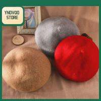 YNDVQO STORE ขนสัตว์หนาขึ้น หมวกเบเร่ต์ขนสัตว์ สีทึบทึบ อบอุ่นและอบอุ่น หมวกเบเร่ต์ศิลปิน แข็งและแข็งแรง อุปกรณ์เสริมเสริม หมวกแก๊ปแบน หญิงหญิงหญิง