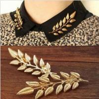 Chloeh Hornbye Shop 1 Pair Vintage Tree Leaf Shirt Collar Button Alloy Exquisite Ornaments Brooch Fashion Jewelry for Men and Women