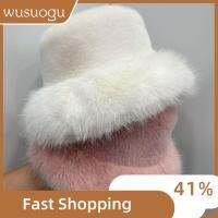 WUSUOGU ขนเฟอร์เทียม หมวกทรงถัง ผ้ากำมะหยี่อบอุ่น สีทึบทึบ หมวกขนปุย มีสไตล์ กันหนาว หมวกชาวประมงหมวก ฤดูหนาวในฤดูหนาว