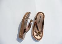 รองเท้าเเฟชั่นผู้หญิงเเบบเเตะหูหนีบส้นตัน No. 8247 NE&amp;NA Collection Shoes