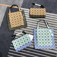 Japan New Style Issey Miyakeˉ7 Grid Geometric Rhombus Kangaroo Double-Spell Portable Cross-Body One-Shoulder Mobile Phone Casual Female Bag