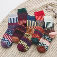 5Pairslot New Witner Thick Warm Wool Women Socks Snow Pattern Vintage Christmas Socks Colorful Socks Gift Free size YM7028