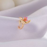 [COD] European and simple fashion diamond-encrusted flower bird ear clip earrings exquisite design sense versatile retro bone