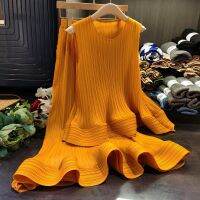 2023 Hot Hong Kong lotus leaf fashionable sleeveless vest top   pleated skirt fashionable two-piece suit