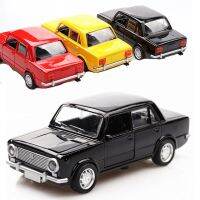 3 Warna Simulasi Tinggi Lada โมเดล1:36 Paduan Mobil Rusia Diecast Logam Antik Mobil Coran Koleksi รุ่น Klasik Mainan V011