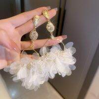 Korean New Design White Big Cloth Flower Dangle Earrings For Women Shine Rhinestone Transparent Crystal Long Pendientes Brincos